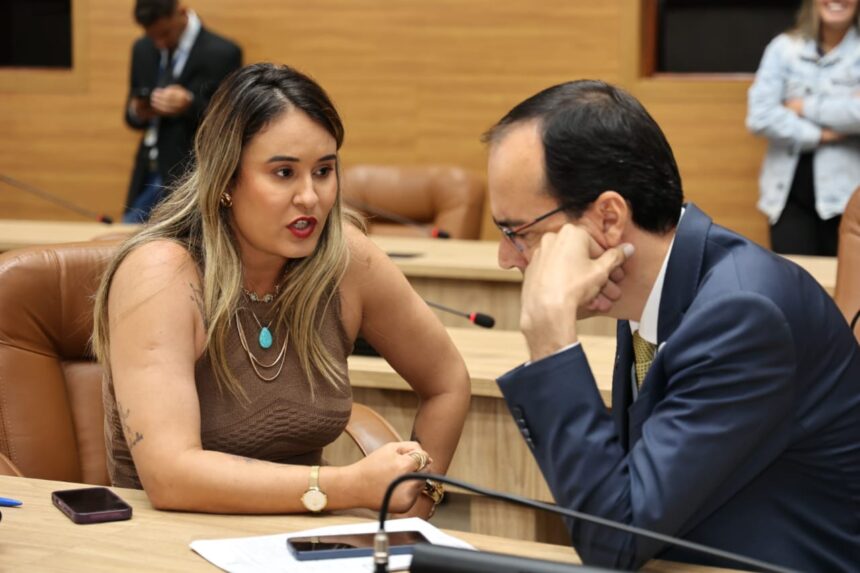 “Seu silêncio prejudica”, dispara Kitty Lima ao cobrar Georgeo Passos sobre ataques a Ricardo Marques