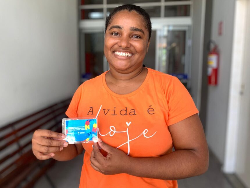 Pessoas com TEA já podem solicitar carteira de identificação em Sergipe