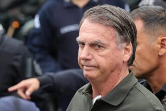 Bolsonaro é preso preventivamente