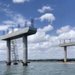 Ponte entre Neópolis e Penedo avança e já tem vários pilares concluídos
