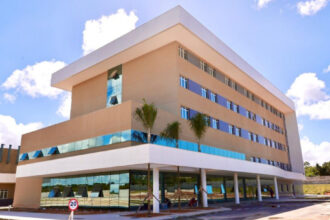 Fábio Mitidieri entrega Hospital do Câncer de Sergipe, maior investimento da história da saúde estadual