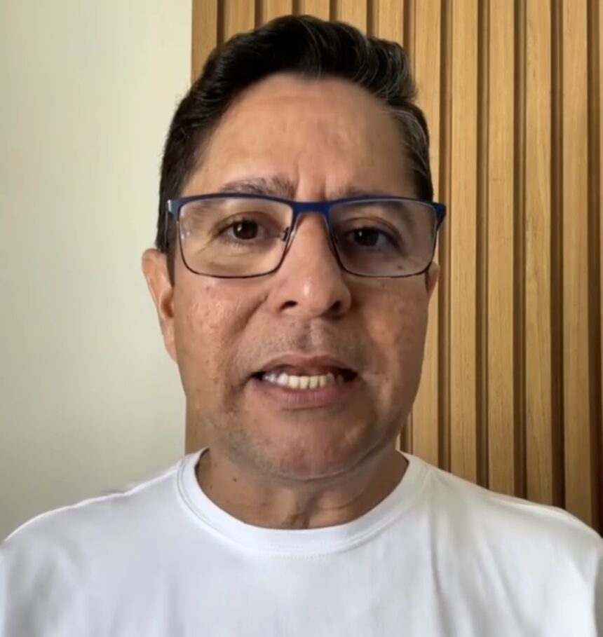 “Reconheço que houve rompimento da parte dela”, dispara Ricardo Marques sobre Emília