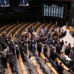 Congresso derruba veto de Lula e mantém PL da Dosimetria