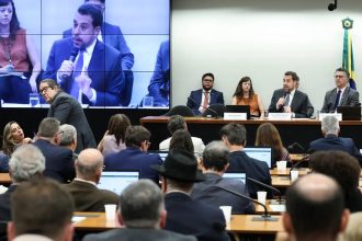 Boulos critica compensação a empresas pelo fim da escala 6×1