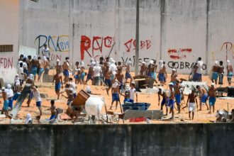 Brasil no Mundo discute impacto de decisão dos EUA sobre facções
