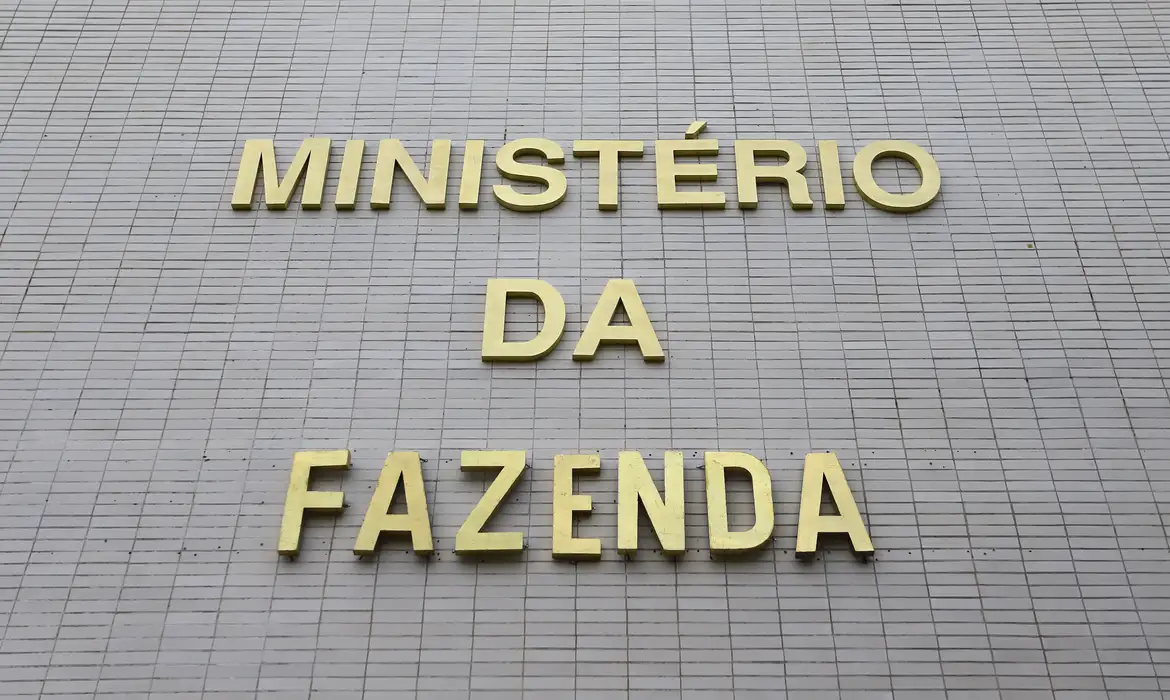 CMN adia bloqueio ambiental no crédito rural para 2027