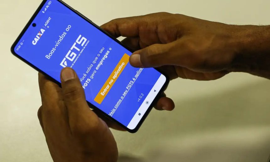 Caixa antecipa saque-aniversário do FGTS para demitidos