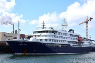Capitão de navio com surto de hantavírus deixa a embarcação