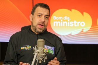 Com juros altos, dívidas aumentam e exigem mais Desenrola, diz Boulos
