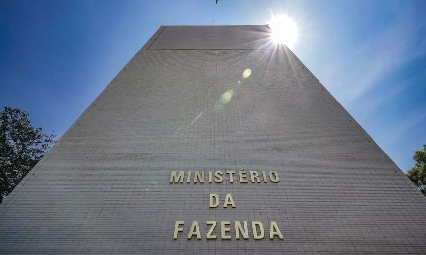 Defesa e Cidades lideram bloqueios no Orçamento de 2026
