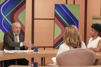 Eleições: Lula promete vetar PL sobre envio em massa de mensagens