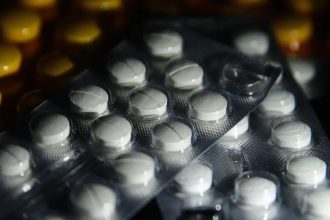 Fiocruz vai produzir remédio de alto custo contra esclerose para o SUS