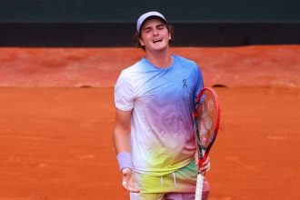 João Fonseca perde na estreia do Masters 1000 de Roma e é eliminado