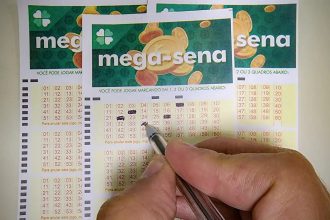 Mega-Sena não tem ganhador; prêmio acumula e vai a R$ 6 milhões