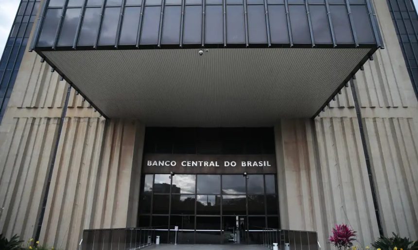 Mercado projeta inflação de 4,92% em 2026