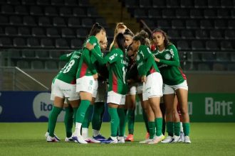 Palmeiras derrota Botafogo e se aproxima da liderança no BR Feminino