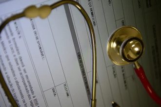 Plano de saúde individual terá reajuste máximo de 5,11%, decide ANS