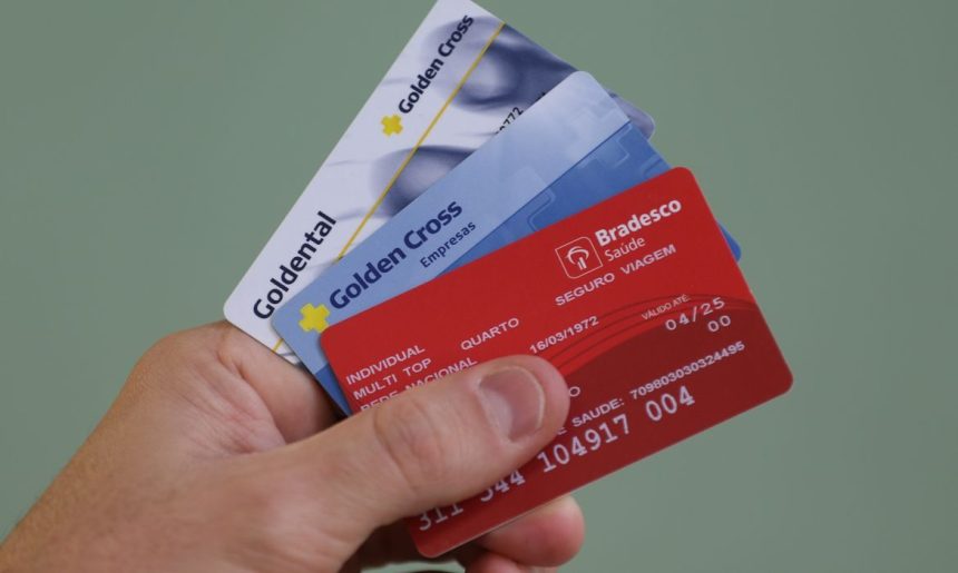 Planos de saúde coletivos têm reajuste médio de 9,9%, mostra ANS