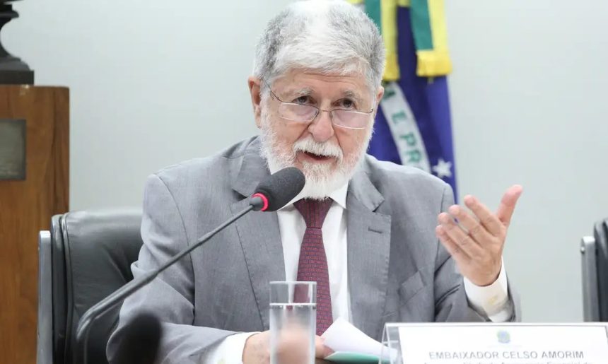 Pretexto para intervenção é inaceitável, diz Celso Amorim