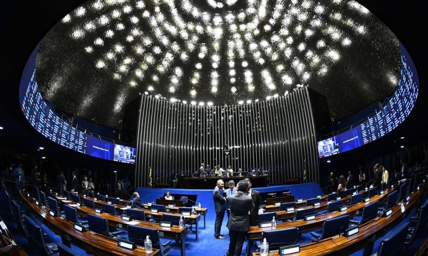Senado aprova projeto de incentivo ao primeiro emprego para jovens
