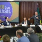 Brasil vai buscar novos parceiros para diminuir impactos comerciais