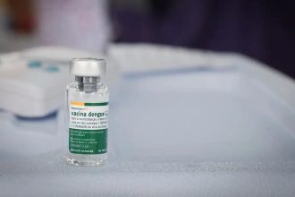 Butantan mantém estudo sobre vacina da dengue em idosos