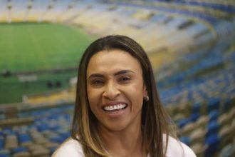 Com Marta como embaixadora, Tesouro quer atrair mais investidores