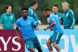 Com Neymar de volta, Brasil encara Escócia, velha conhecida em Copas