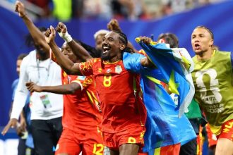 Congo vence de virada e segue na Copa, assim como Colômbia e Portugal