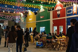 Decoração da Vila do Forró valoriza raízes sergipanas e é aprovada pelo público