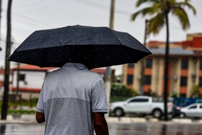 Defesa Civil de Sergipe emite alerta preventivo para chuvas moderadas a intensas até sexta-feira, 26