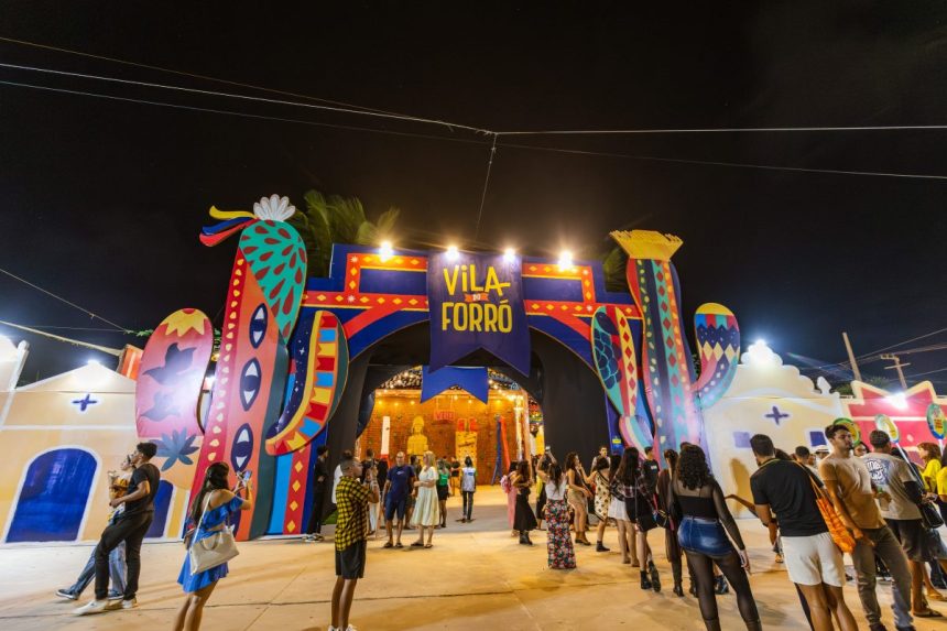 Diversidade de atrações culturais encanta sergipanos e turistas na Vila do Forró