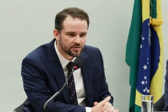 Durigan critica PEC que dá autonomia ao BC por criar “novo Poder”