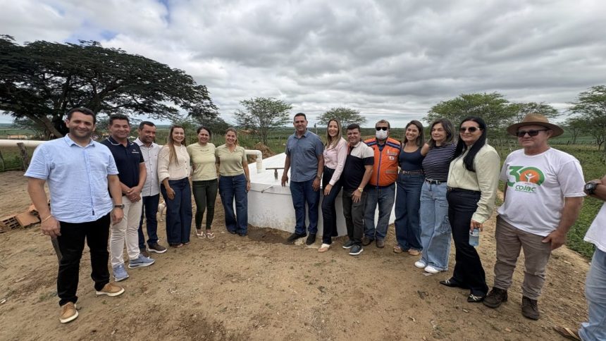 Entrega de cisternas transforma realidade de famílias rurais em Nossa Senhora da Glória e Ribeirópolis