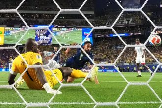Estudo indica desconfiança do torcedor, mesmo após 1ª vitória na Copa