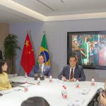Guia em mandarim mostra oportunidades de investimentos no Brasil