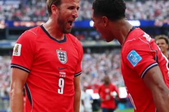 Inglaterra sobra no 2º tempo, vence Panamá e avança em 1º no Grupo  L
