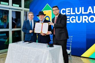 Lula cria plataforma para coibir roubos de celulares e vendas ilegais