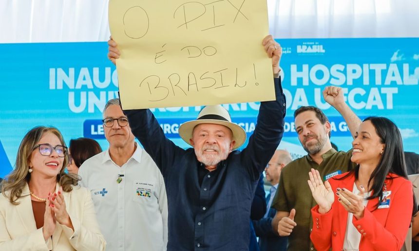 Lula defende Pix e diz que sistema brasileiro assusta norte-americanos