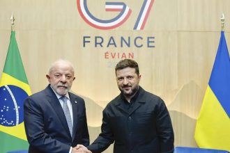 Lula e Zelensky debatem saída diplomática para guerra Ucrânia x Rússia