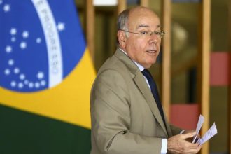Mauro Vieira debate Fundo de Florestas Tropicais em Luxemburgo