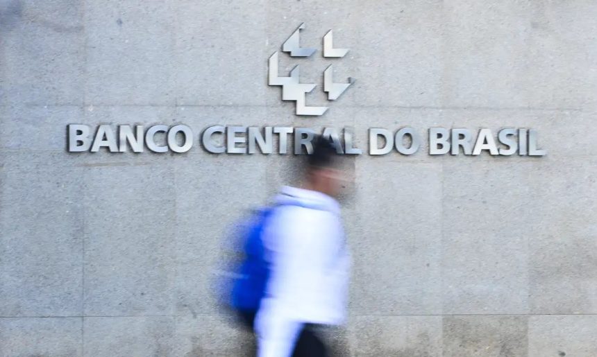 Mercado eleva projeção de inflação e vê Selic em 14% ao ano em 2026