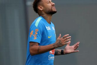 Neymar treina sem restrições com o grupo pelo segundo dia seguido
