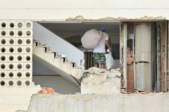 Número de mortos em terremotos na Venezuela se aproxima de 1.500