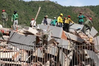 Número de mortos por terremoto na Venezuela sobe para 1.450