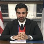 Prefeito de Nova York exalta Sócrates e mobilização social no futebol