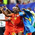 RD Congo vence de virada e segue na Copa, como Colômbia e Portugal