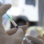 Sarampo: infectologista alerta sobre vacinação em viagens para a Copa