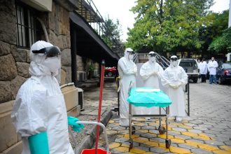 Três morrem no Quênia em protestos contra centro dos EUA para ebola