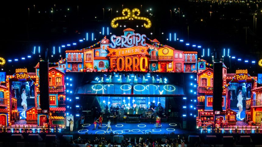 Última sexta-feira do Arraiá do Povo 2026 anima o público com forró, sertanejo e piseiro